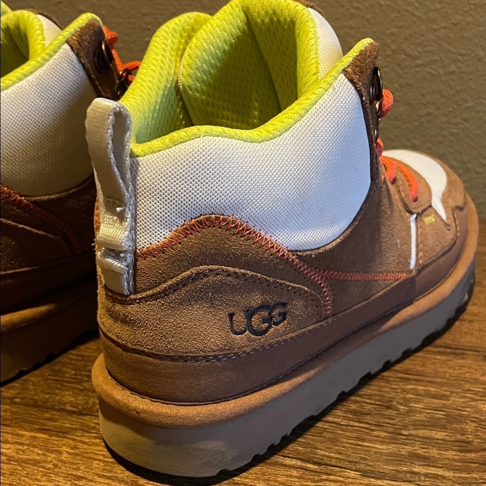UGG cushioned Sneakers - Picture 4 of 6